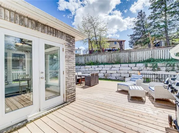 13 Gateview Dr, Waterloo, ON N2T 1A3