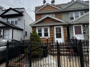 10440 89th Ave, Richmond Hill, NY 11418