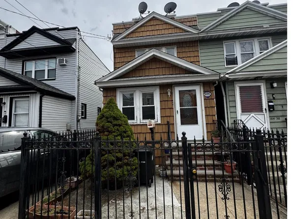 10440 89th Avenue, Richmond Hill, NY 11418