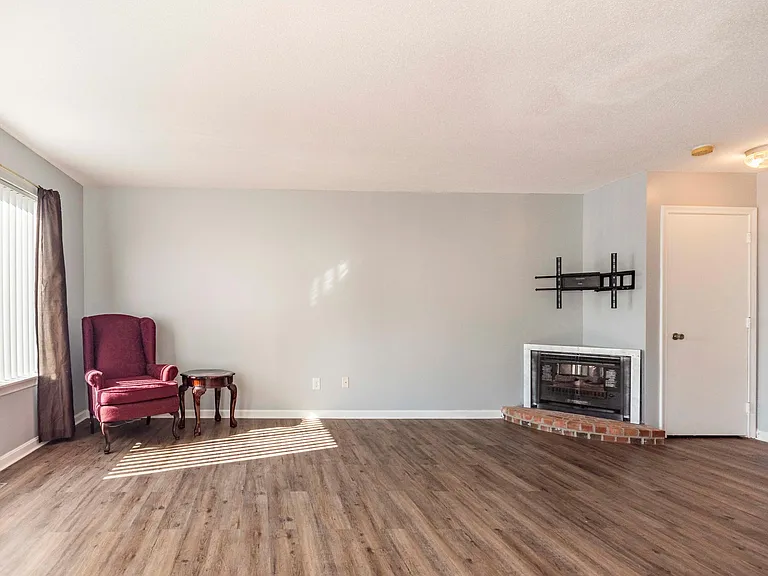 39 Staffordshire Commons Dr #39 — Photo 15