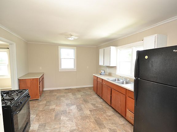 2nd image of 404 N Main St #A