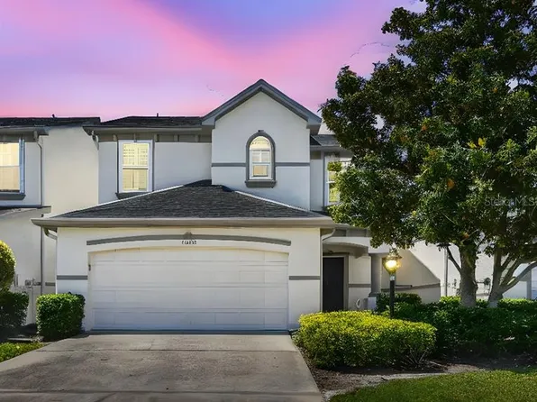 10208 Dolce Vista Dr NE, Saint Petersburg, FL 33702