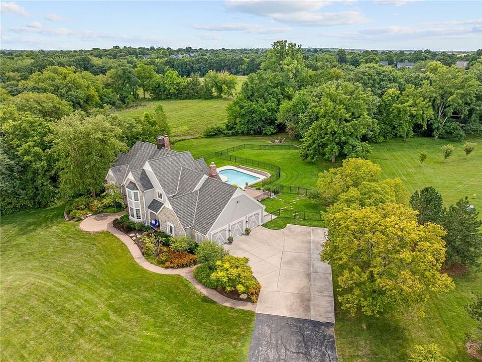 22625 W 47th St, Shawnee, KS 66226 | Zillow