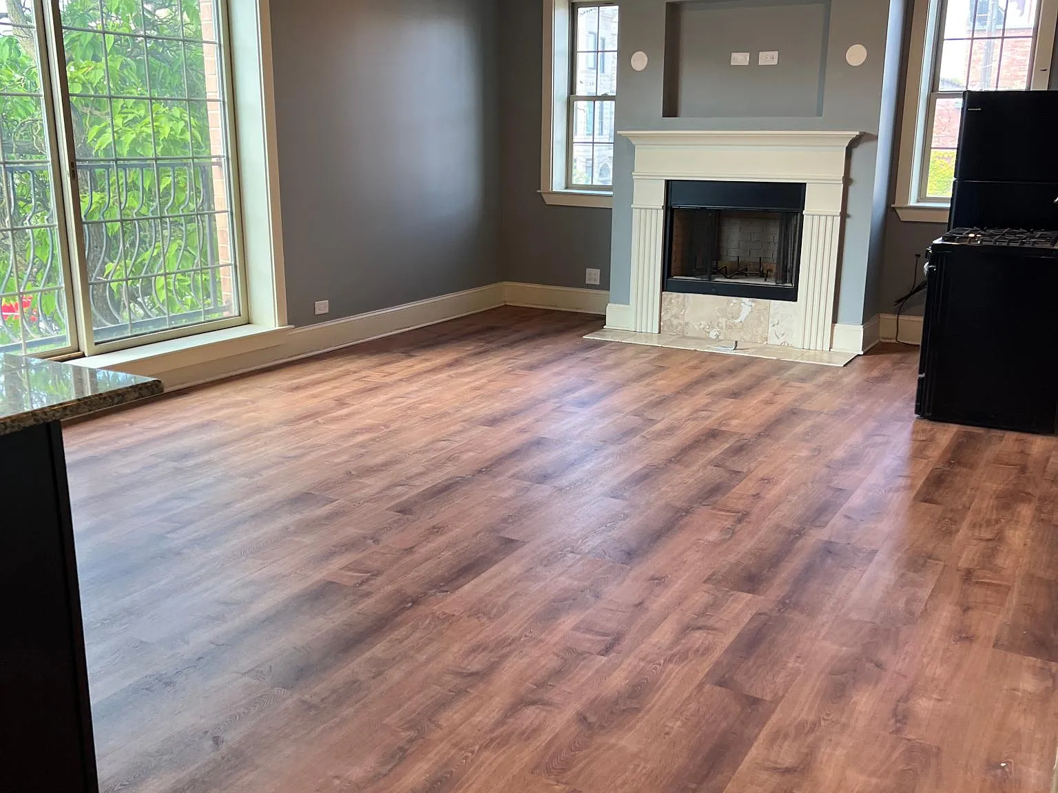 4956 S Vincennes Ave — Photo 2
