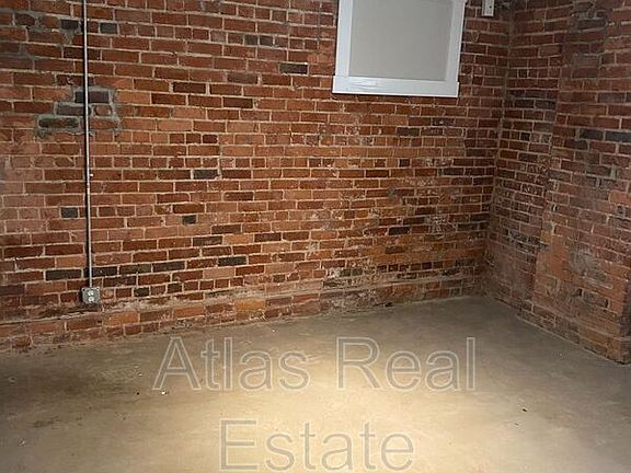 4th image of 1066 N Clarkson St #11