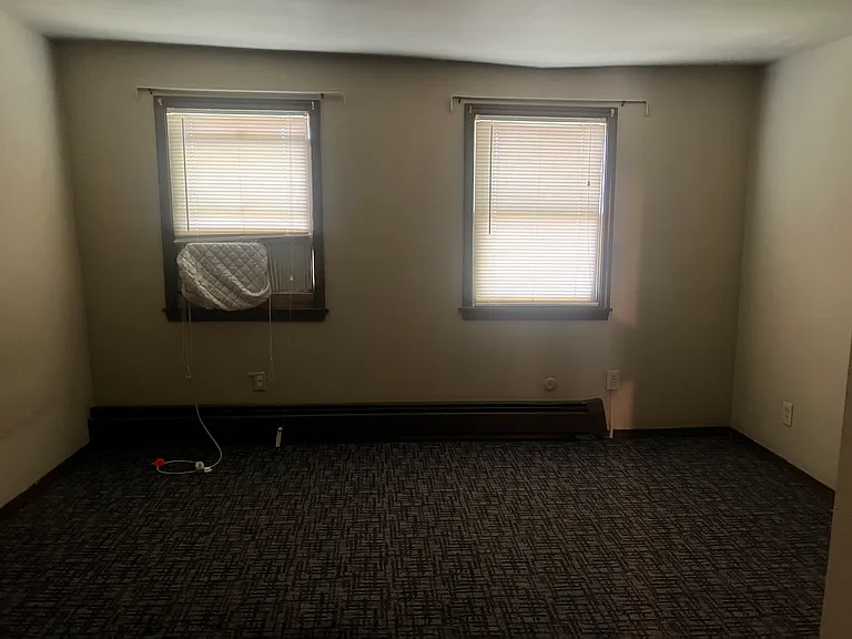 701 Willis Ave #4 — Photo 4