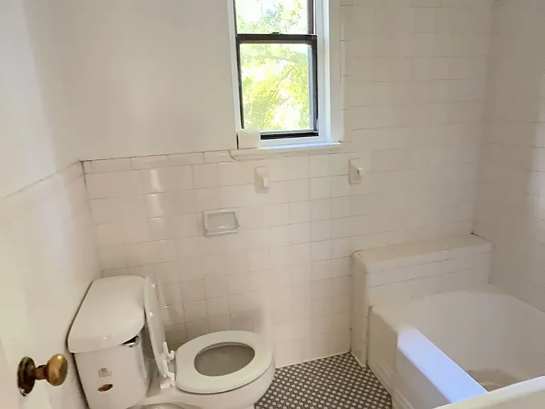 206 Laurens St #M4 — Photo 4