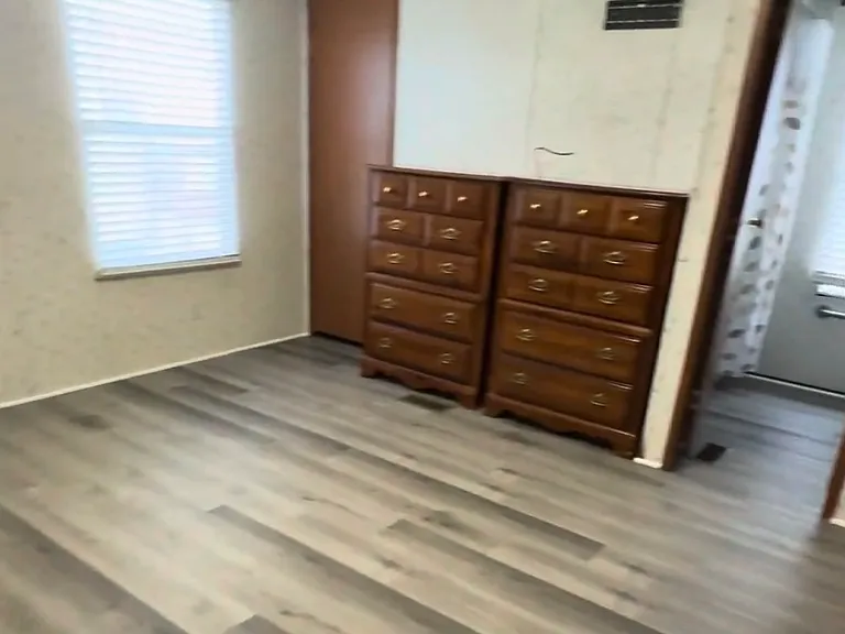 104 W Fowler Dr — Photo 8