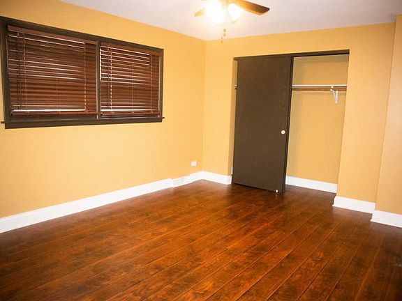5th image of 9735 S Avenue J APT 1