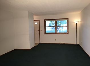 2112 Austin Dr, Springfield, IL 62704