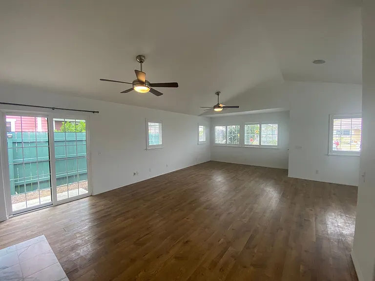 67-1306 Laikealoha St — Photo 5
