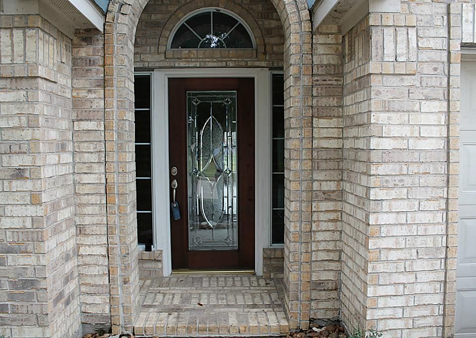 1st image of 7811 Pickford Knolls Ct