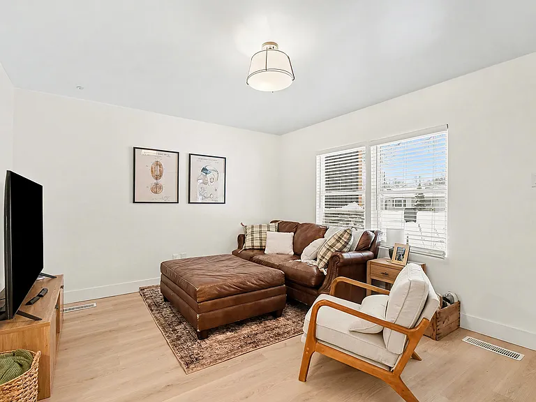 52410 Filbert Rd — Photo 9
