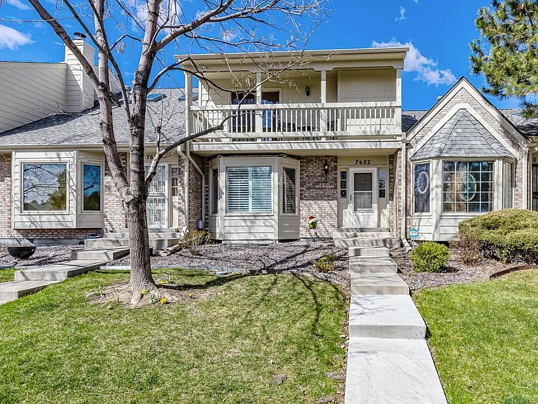 7622 S Cove Cir — Photo 1