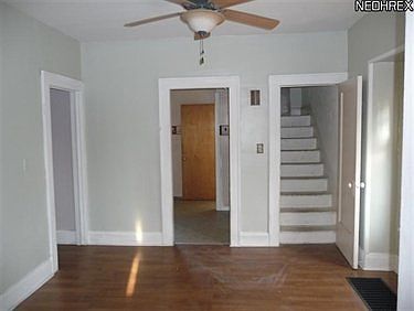 4th image of 537 Wesleyan Ave