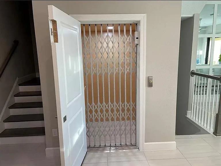 5569 Cannes Cir — Photo 9