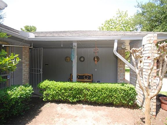  Side view of covered patio