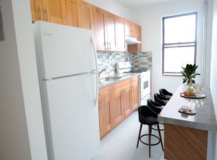 2550 30th Rd APT 1I, Astoria, NY 11102