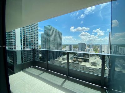 1000 Brickell Plz #2611, Miami, FL, 33131