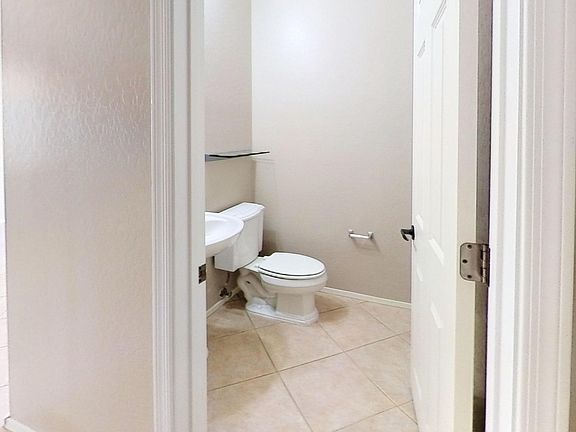 3rd image of 16432 N 72nd Ln