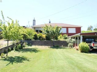 2468 Everett Ave, North Bend, OR 97459