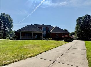 2511 Shepherds Rdg, Poland, OH 44514