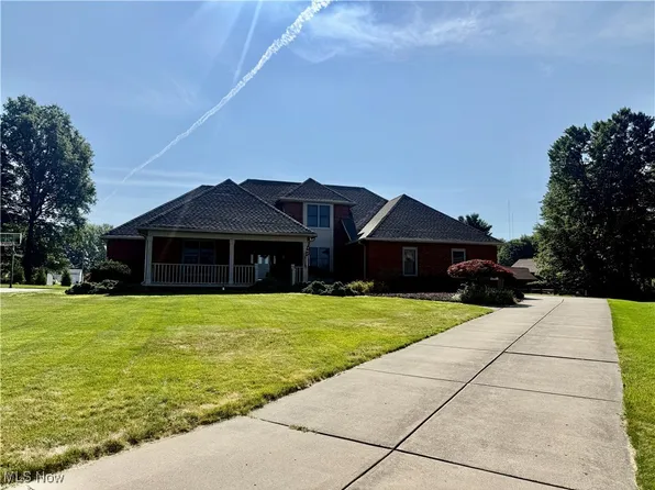 2511 Shepherds Rdg, Poland, OH 44514