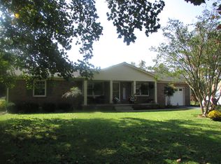 713 Lloyd St E, Lawrenceburg, TN 38464