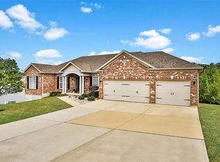 1046 Walnut Ter, Byrnes Mill, MO 63049