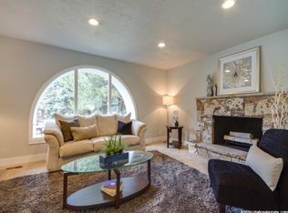 2524 E Robidoux Rd, Sandy, UT 84093