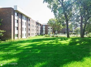 841 N York St APT 109, Elmhurst, IL 60126