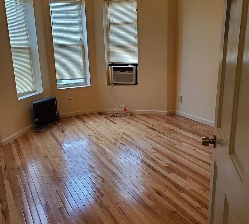 1st image of 215 Lefferts Ave #2F