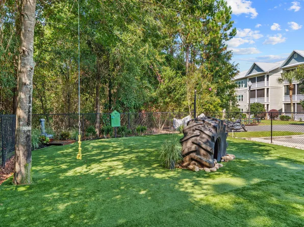 The Crossings At Nine Mile Road