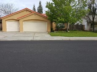 2241 Magill Ave, Clovis, CA