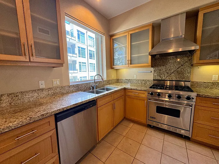 4050 Glencoe Ave #221 — Photo 7