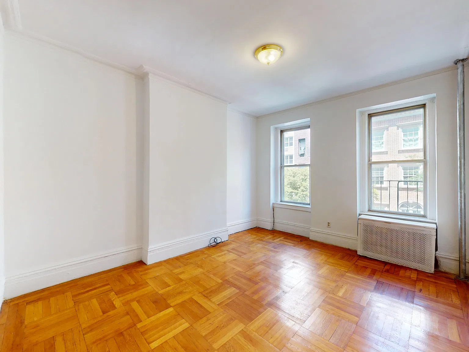 424 East 85th Street — Photo 4