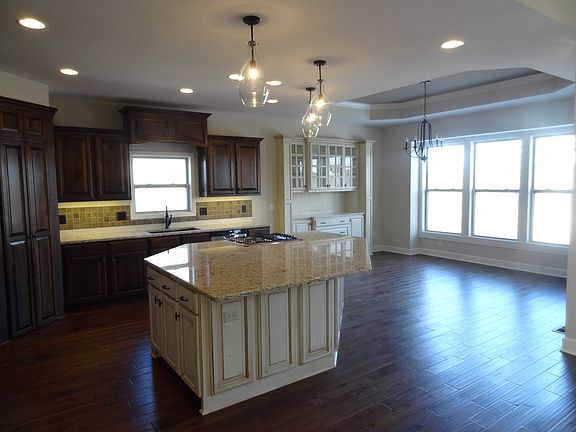 4th image of 3942 21st St
