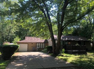 239 Crawford Rd, Akron, OH 44313