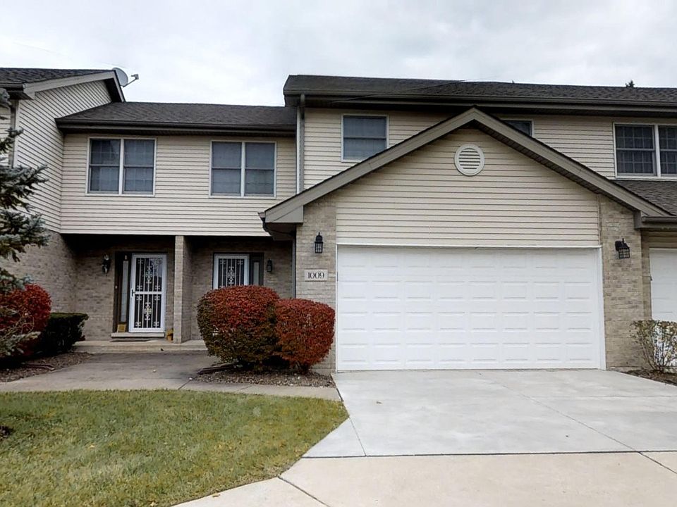 1st image of 1009 Claremont Dr