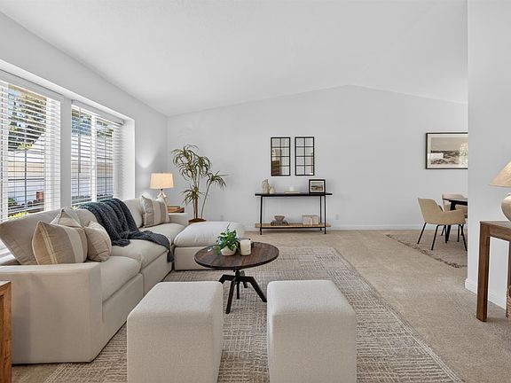 4th image of 3376 Linda Mesa Way