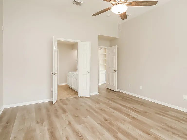 16402 Ancient Forest Dr — Photo 12