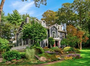 6 Pine St, Dover, MA 02030