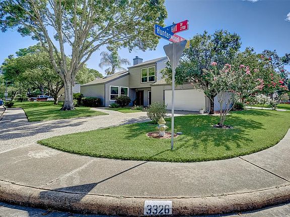 2nd image of 3326 Hunterwood Dr