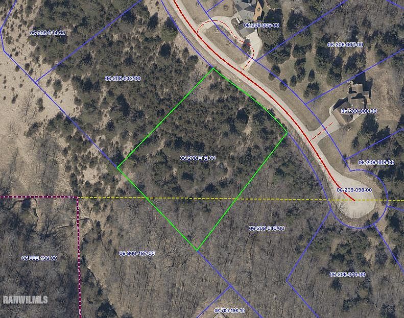 1st image of 13 Arrowwood Ln