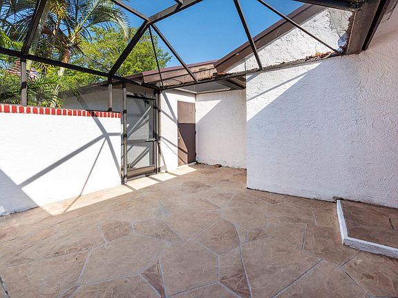 4th image of 6348 Pinehurst Circle #6348