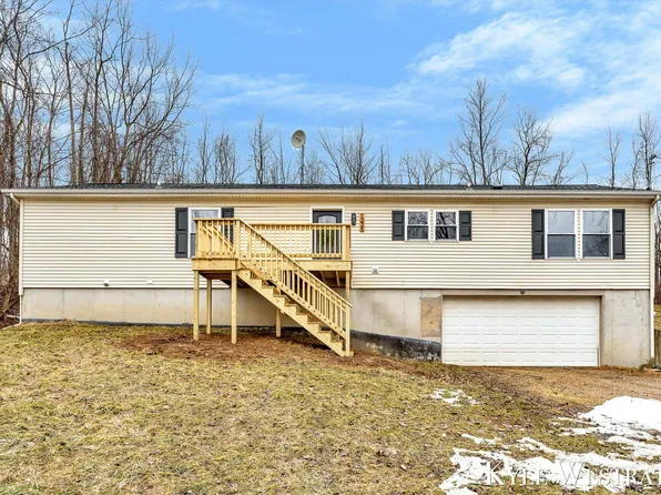 1235 122nd Ave, Hopkins, MI 49328