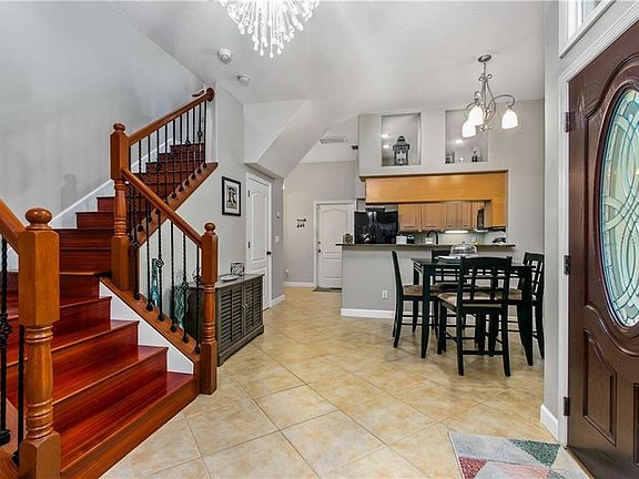 5th image of 2991 Estancia Pl