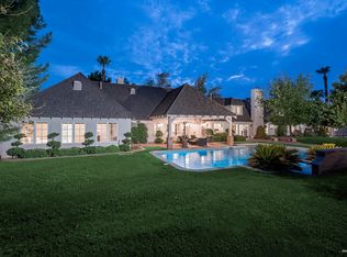 8633 N Why Worry Ln, Phoenix, AZ 85021