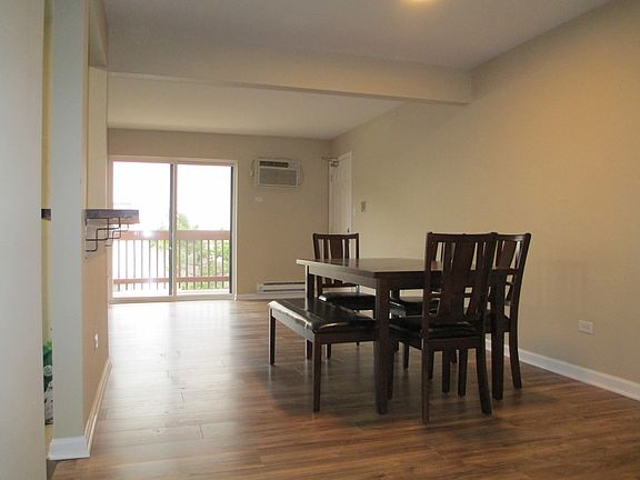 2nd image of 520 E Spruce Dr APT 2B