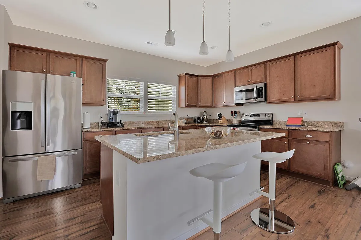 Building Photo - 7520 Vinca Ct
